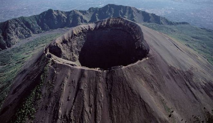 Italy’s Campi Flegrei Is World’s Dangerest Supervolcano