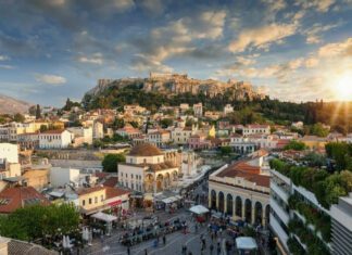 Athens Acropolis and city center in 2025 with updated tourist safety information