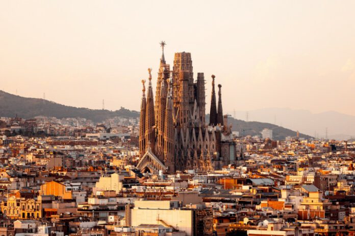 Barcelona skyline and Sagrada Familia in 2025 with updated tourist safety guide