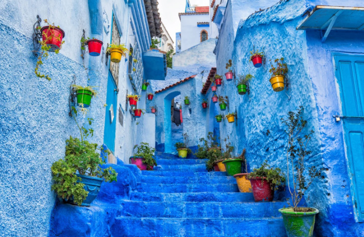 Chefchaouen blue city tourist safety and travel advice for 2025