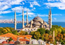 Istanbul Blue Mosque area in 2025 with updated tourist safety information