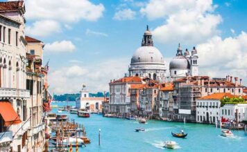 Italy Travel Guide 2026 – Best places to visit, cities, beaches and hotels