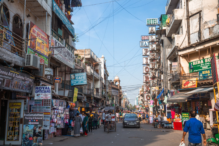 Map overview of safe neighborhoods in New Delhi including Aerocity Hauz Khas Green Park and Chanakyapuri 2025