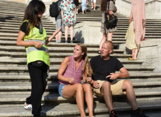 10 Things Tourists Should Never Do in Italy