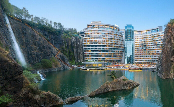 InterContinental Shanghai Wonderland – China